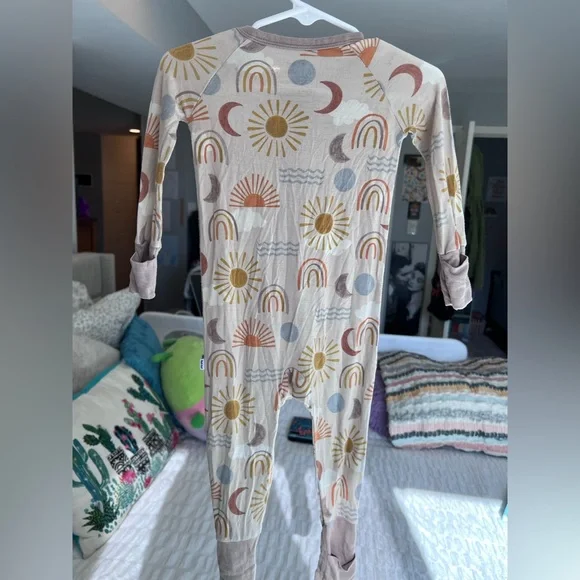 Little Sleepies Desert Sunrise Zippy Pajama Size 6-12M GUC - Picture 3 of 6